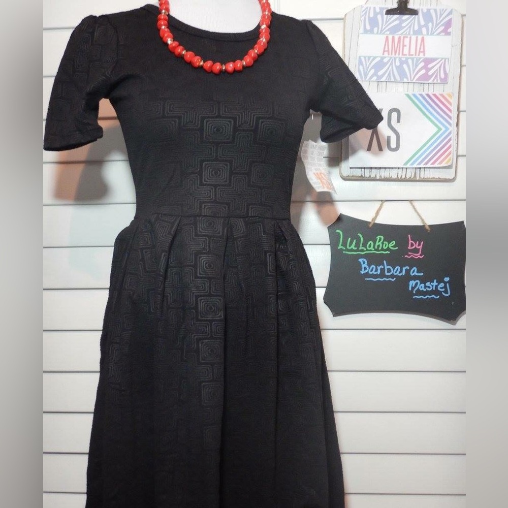 NWT- LuLaRoe Amelia dress- size xs
